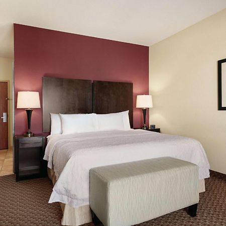 Hampton Inn & Suites Enid Экстерьер фото